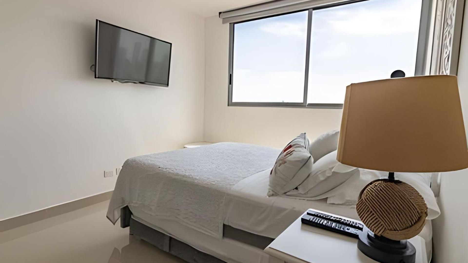 Lujoso Apto De 2 Hab En Piso 20 - Morros Apartamento