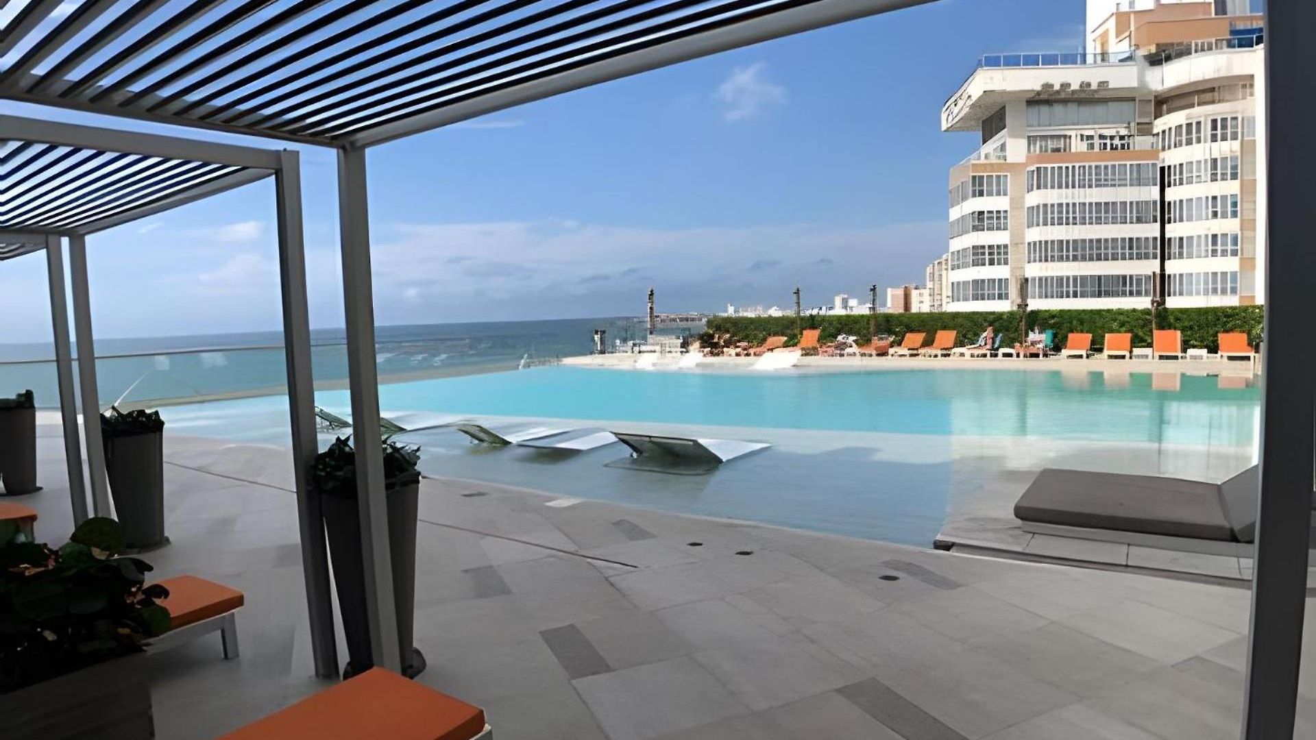 Lujoso Apto De 2 Hab En Piso 20 - Morros Apartamento